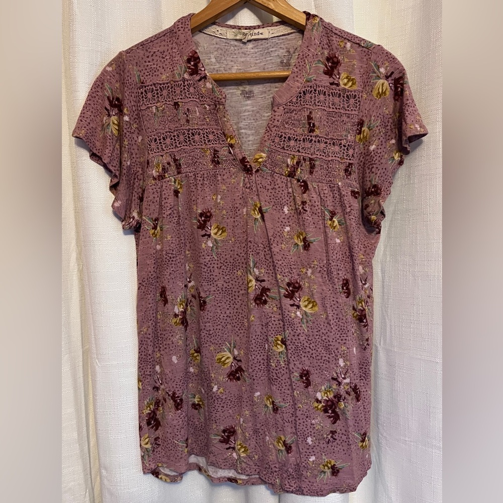 Rewind Floral Lace Detail Top – Mauve, Size M